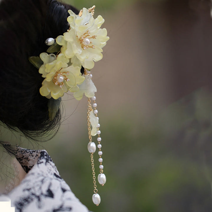 Buddha Stonesのクラシカルなマグノリアタッセルサイドヘアクリップ