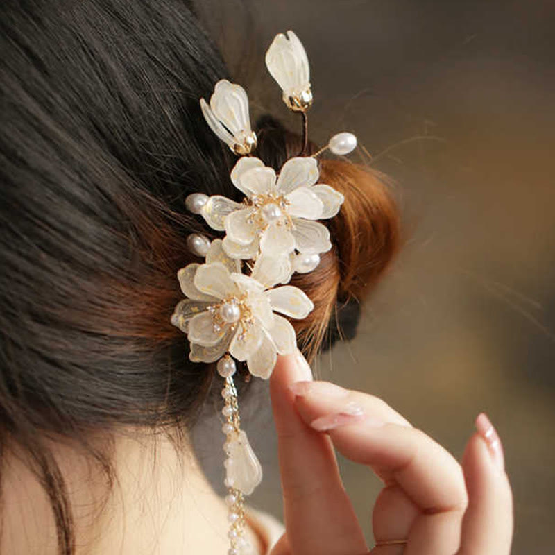 Buddha Stonesのクラシカルなマグノリアタッセルサイドヘアクリップ