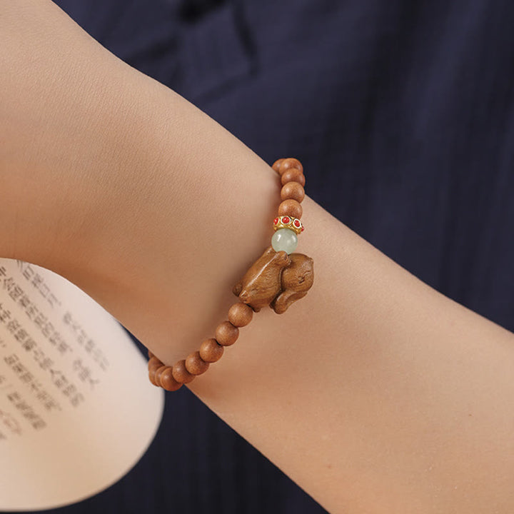Buddha Stonesグリーンサンダルウッド ゴールドサンダルウッド かわいいウサギのポジティブブレスレット