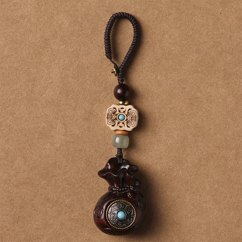 Buddha Stones白檀の小葉 赤檀 緑檀Om Mani Padme Humキーチェーン 携帯電話吊り下げ装飾