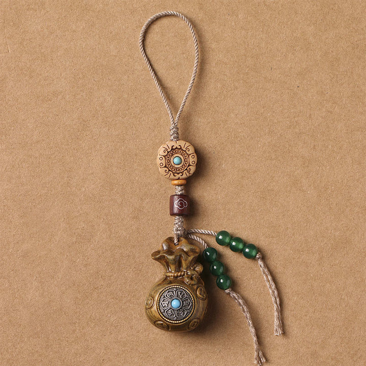 Buddha Stones白檀の小葉 赤檀 緑檀Om Mani Padme Humキーチェーン 携帯電話吊り下げ装飾