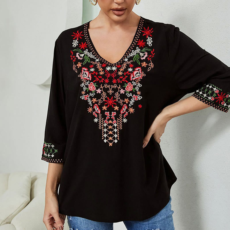 Buddha Stones夏 刺繍 花 シンプルデザイン 七分袖 Vネック コットン レディース Tシャツ - 黒 - US12、 UK/AU16、 EU44 (3XL) - image 0