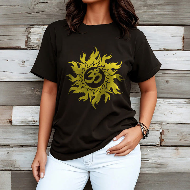 Buddha Stones OM マントラ サンスクリット ゴールド サン T シャツ T シャツ - image 4