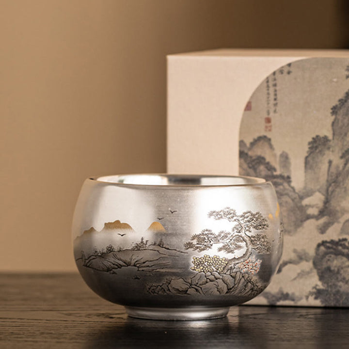 Buddha Stones、魚、蓮、海藻、谷山、松の木、龍のティーカップ、カンフーティーカップ、ギフトボックス付き