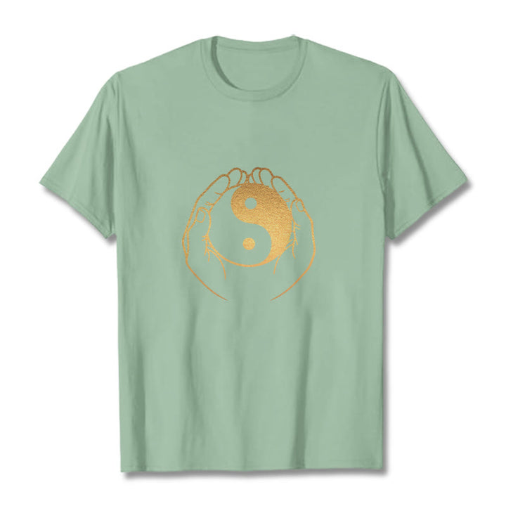 黄金の陰陽を握るBuddha Stonesの手Tシャツ - 淡い緑色 - 2XL - image 14