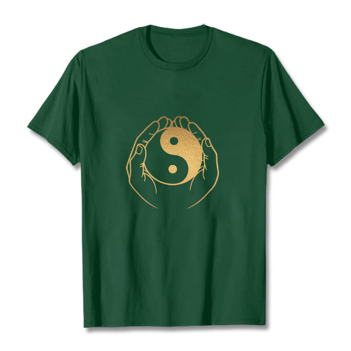 黄金の陰陽を握るBuddha Stonesの手Tシャツ - フォレストグリーン - 2XL - image 5