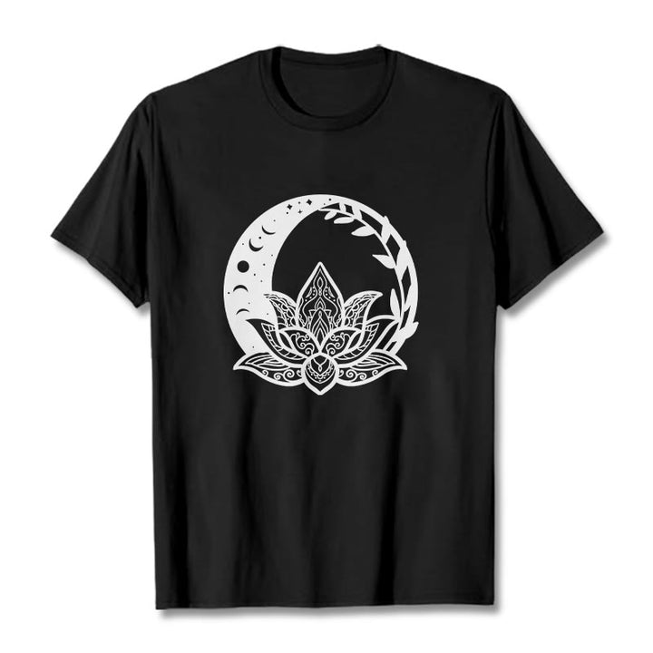 Buddha Stones、蓮の花、太陽、月、絡み合う蔓のTシャツ - 黒 - 2XL - image 5