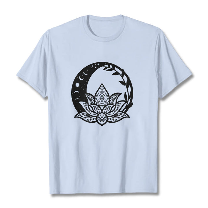 Buddha Stones、蓮の花、太陽、月、絡み合う蔓のTシャツ - ライトシアン - 2XL - image 18
