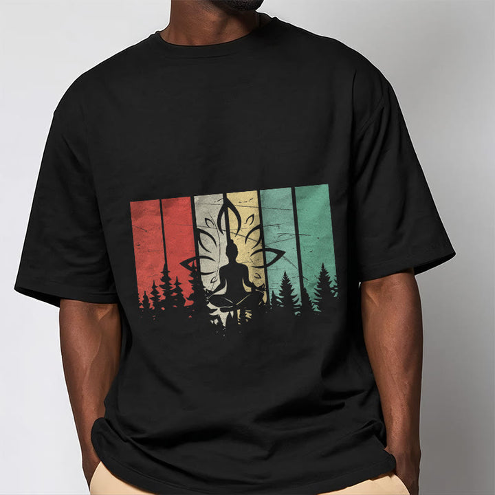 Buddha Stones蓮華座で瞑想する仏像 影模様 コットンTシャツ - image 1