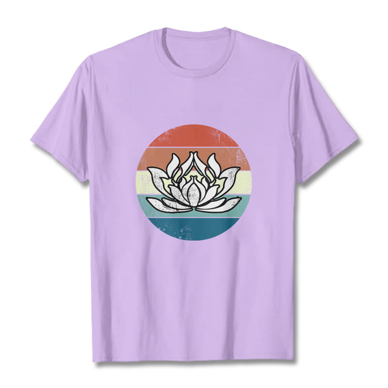 Buddha Stonesと蓮の花のカラフルなストライプ柄コットンTシャツ - 梅 - 2XL - image 17