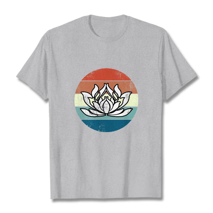 Buddha Stonesと蓮の花のカラフルなストライプ柄コットンTシャツ - ライトグレー - 2XL - image 20