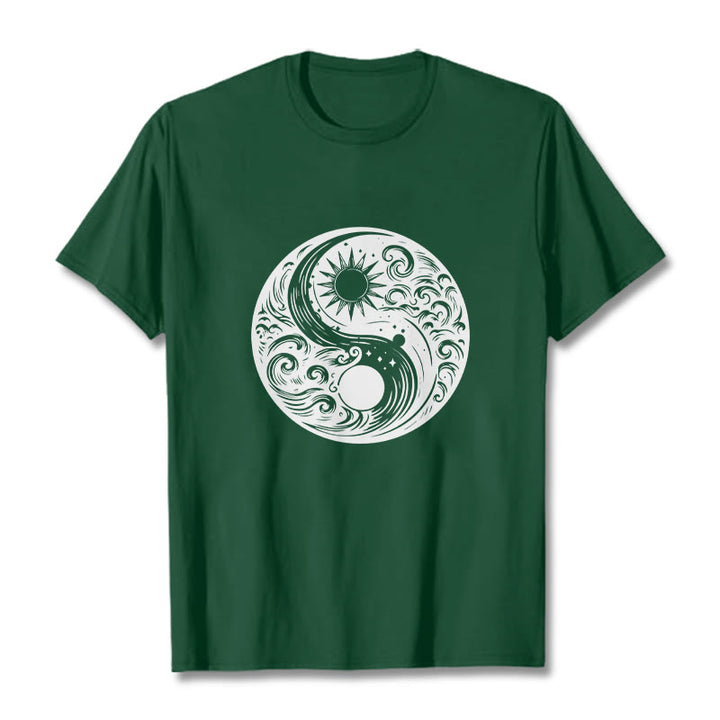 Buddha Stones、太陽、月、波、陰陽柄コットンTシャツ - フォレストグリーン - 2XL - image 11