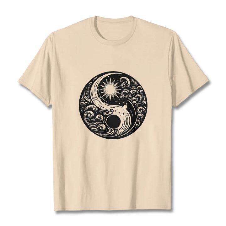 Buddha Stones、太陽、月、波、陰陽柄コットンTシャツ - ビスク - 2XL - image 8