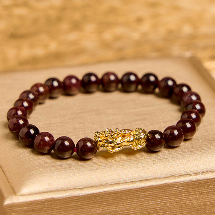 貔貅ガーネットビーズ 天然石 ブレスレット 守護 開運 幸運 ヒーリング | Buddha Stones