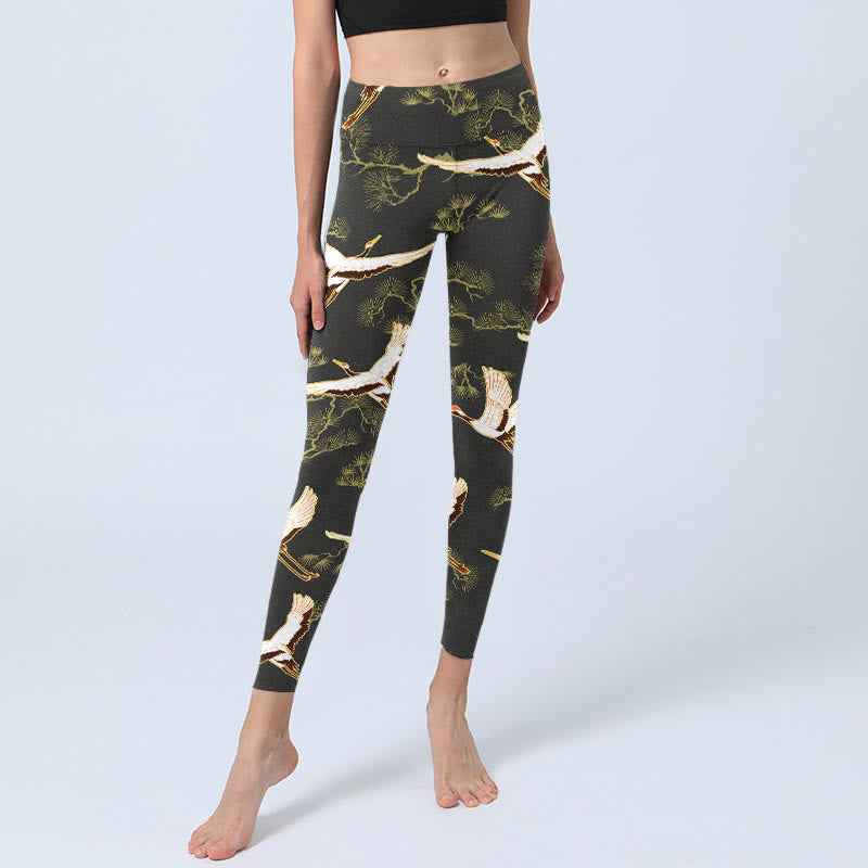 Buddha Stones、舞い上がる鶴、松の木柄プリントのジムレギンス、レディースヨガパンツ - image 5
