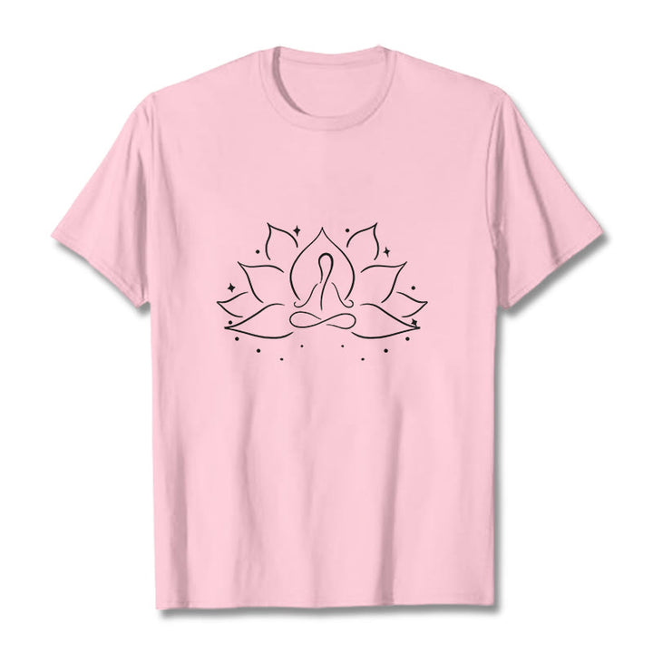 Buddha Stonesと蓮の花の瞑想ヨガのポーズデザインTシャツ - ライトピンク - 2XL - image 13