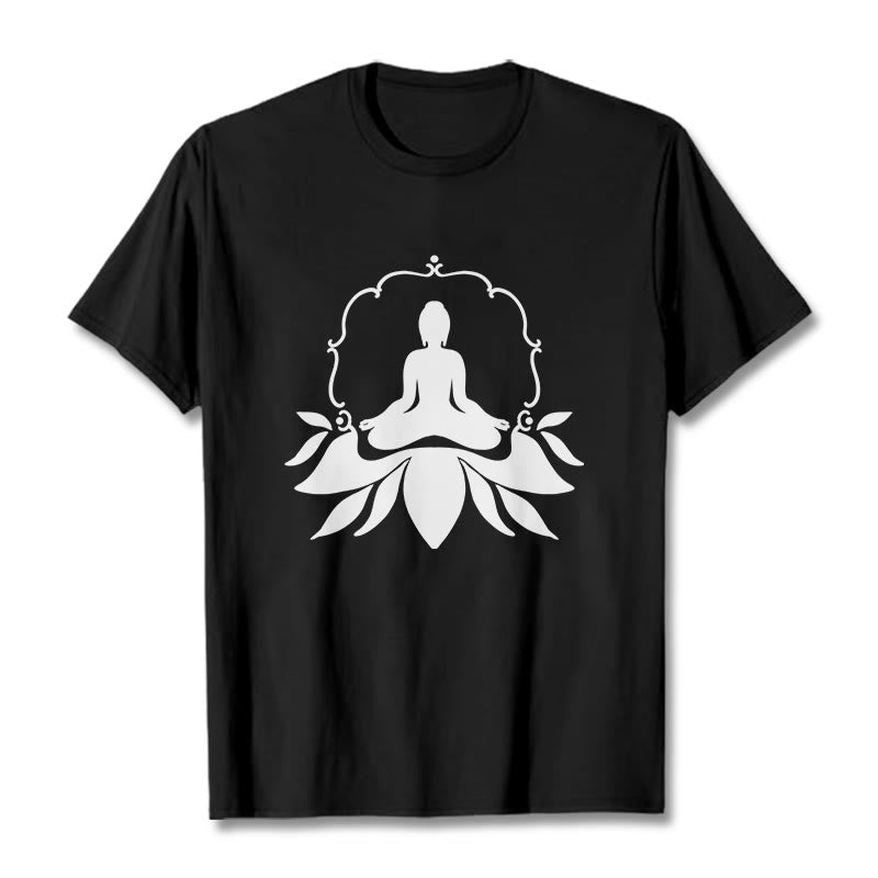 草の上に座るBuddha StonesTシャツ - 黒 - 2XL - image 1