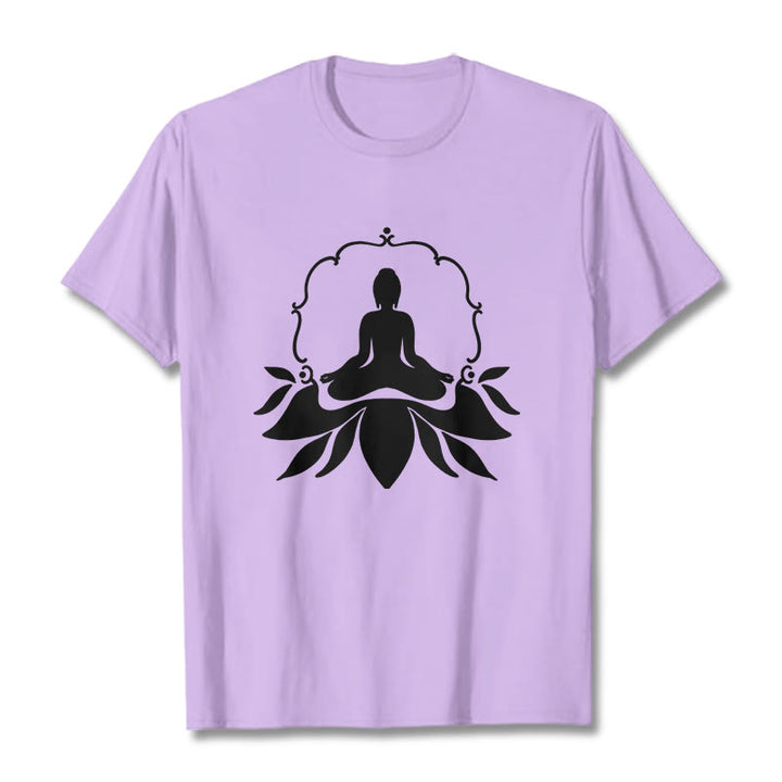 草の上に座るBuddha StonesTシャツ - 梅 - 2XL - image 17