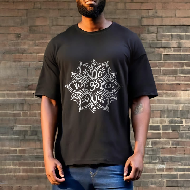 Buddha Stonesマンダラ フラワーオーム・マニ・パドメ・フムマントラ Tシャツ Tシャツ - image 6