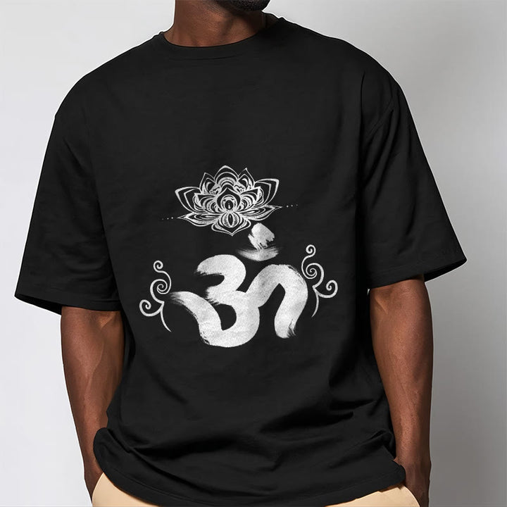 Buddha Stonesオムシンボル サンスクリット フローラルTシャツ - image 7