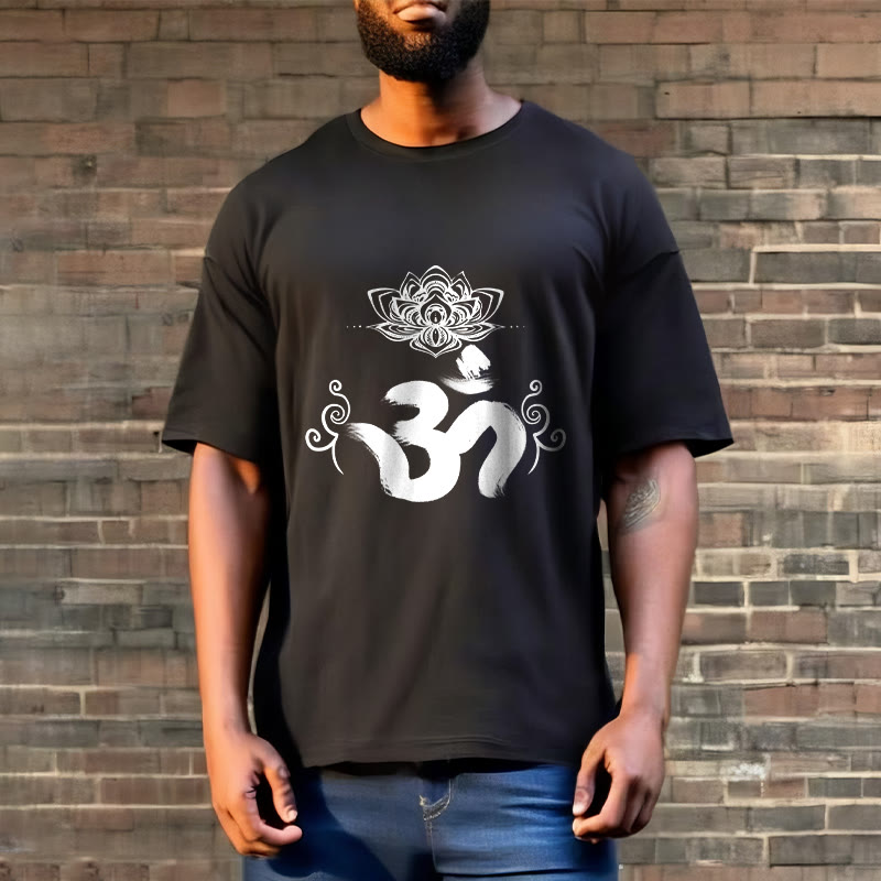 Buddha Stonesオムシンボル サンスクリット フローラルTシャツ - image 8
