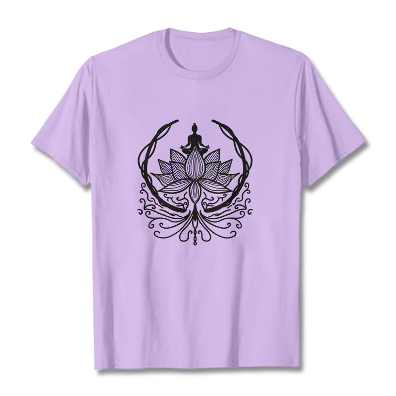 Buddha Stones瞑想 蓮の花の中に座る仏陀のTシャツ - 梅 - 2XL - image 16