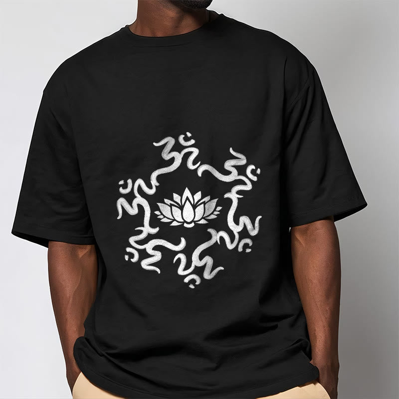 Buddha StonesOMシンボル 蓮の花柄Tシャツ - image 4