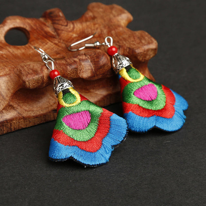 Buddha Stonesの手作りカラフルなイ族の刺繍のハーモニーイヤリング - 最外層色：スカイブルー（合金支柱） - image 7
