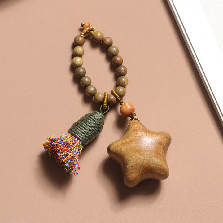 Buddha Stones天然グリーンサンダルウッドカラーロープタッセル 星月 豊穣のキーチェーン - 星（23×36mm） - image 1