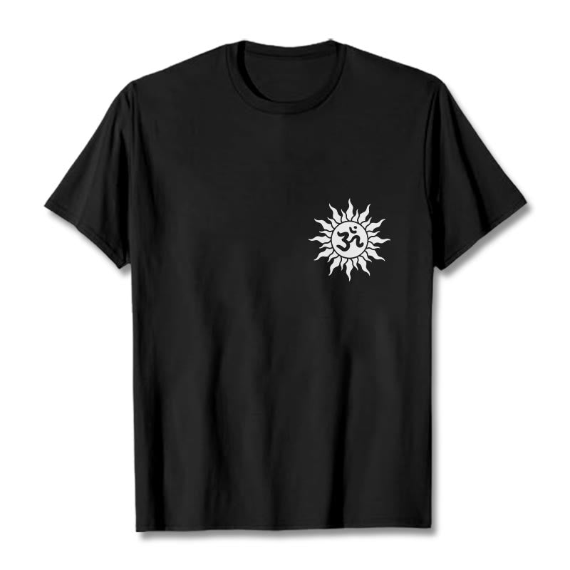 Buddha Stones太陽OMシンボルデザインTシャツ - 黒 - 2XL - image 1