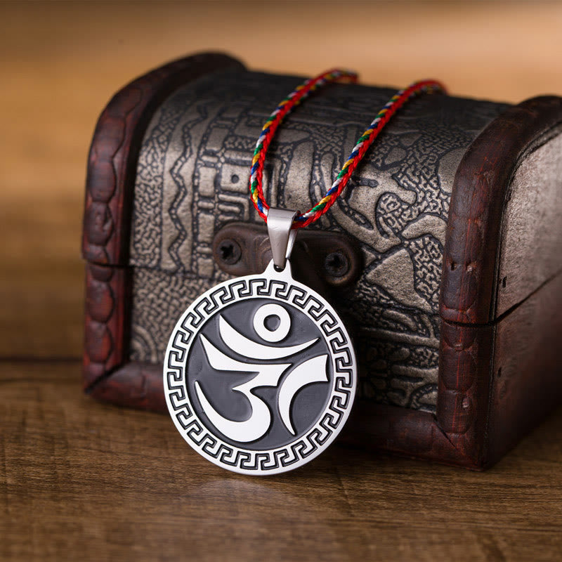 Buddha StonesOm Hum サンスクリット チタン鋼 幸運のカラーロープネックレスペンダント - image 1