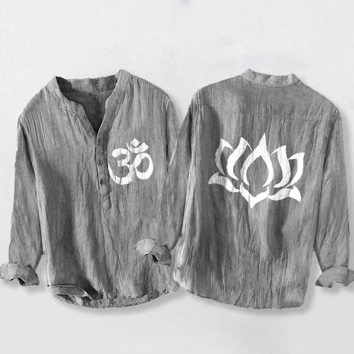 Buddha Stonesと蓮のオームシンボル柄のハーフボタンデザイン メンズ コットンリネン 長袖シャツ - グレー - US/UK/AU50、EU60 (5XL) - image 0