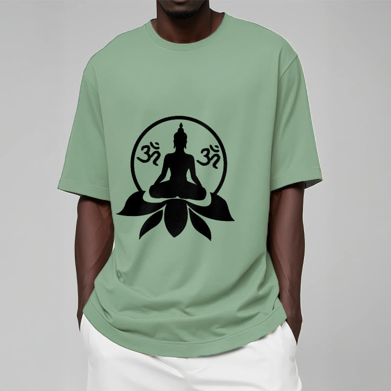 Buddha Stones、 OMシンボル、サンスクリット語のマントラ、蓮の花に座る仏陀のデザインTシャツ - image 18
