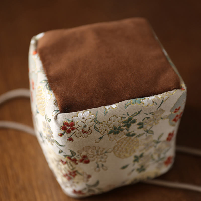 Buddha Stonesの花柄 小型ジュエリー収納ギフトバッグ 8×8×8cm - image 5