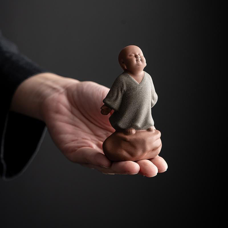 見上げるBuddha Stones休息中の僧侶 陶器像 慈悲の心 室内装飾 - image 7