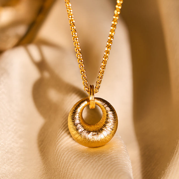 Buddha Stones24K 金メッキ 銅製平和のお守りチャームテクスチャ 富のネックレス ペンダント - image 3