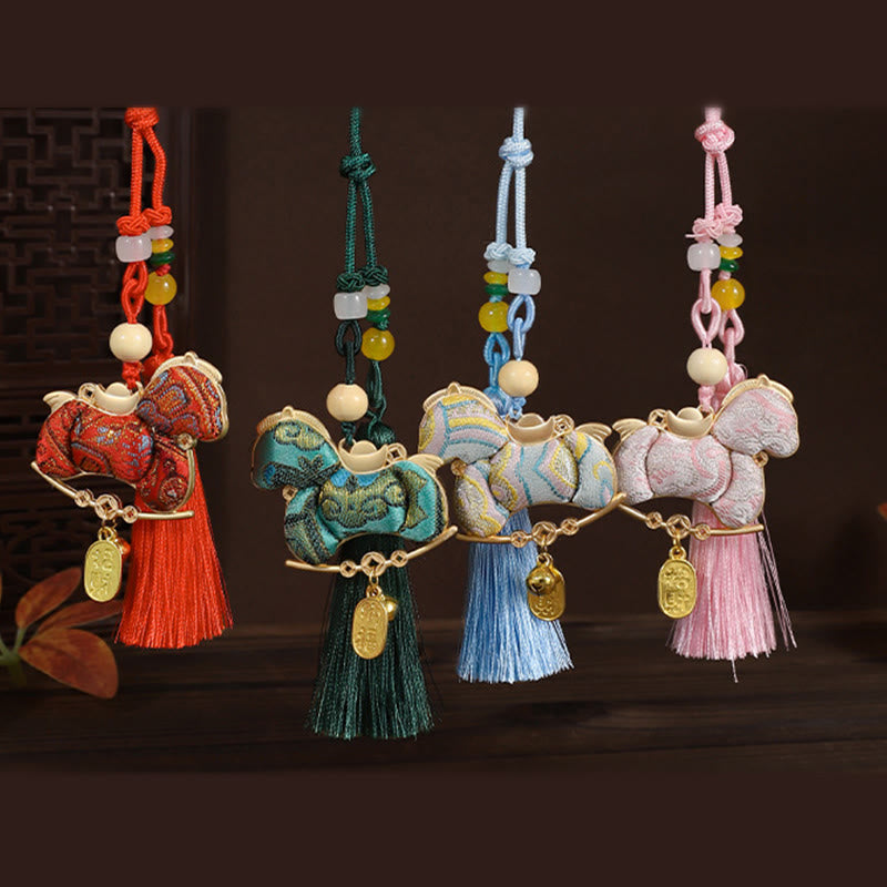 Buddha Stones 馬年赤紐の刺繍の結び目 吊り下げ装飾 - image 23