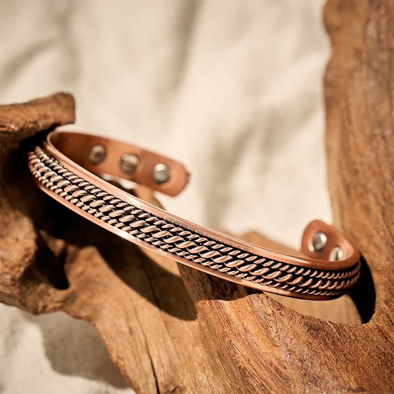 Buddha Stones シンプルなツイストデザインの銅製バランス幸運オープンカフブレスレットバングル - image 2