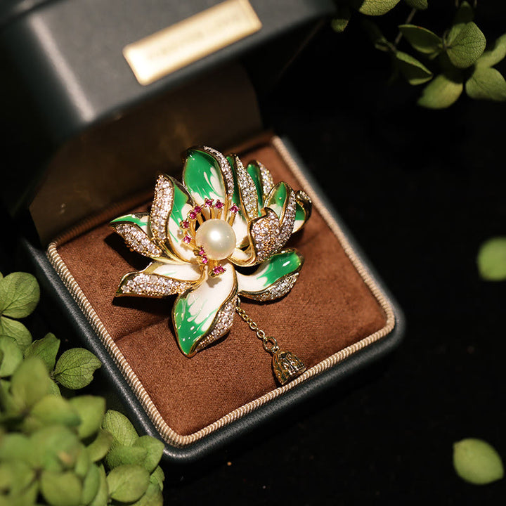 Buddha Stones 蓮の花真珠の新たな始まりの銅製ブローチ - 緑 - image 0