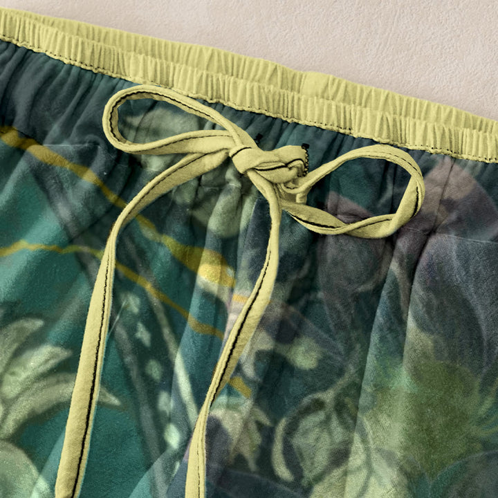 Buddha Stones 綿素材、カジュアルな白蓮の葉柄、レディース用ゴムウエストパンツ（ポケット付き） - image 1