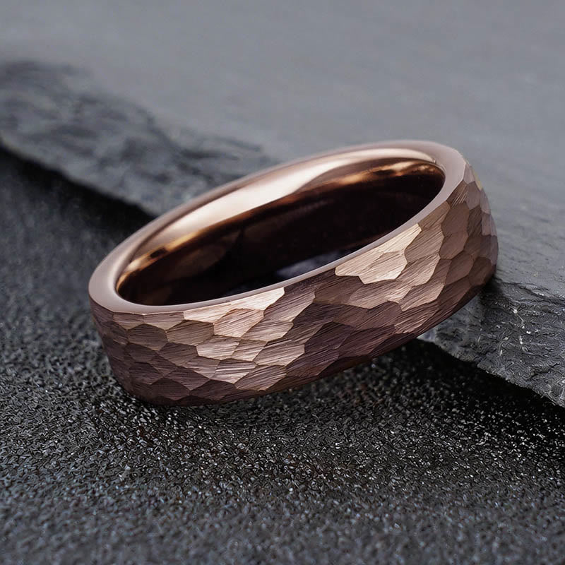 Buddha Stones シンプルな槌目模様のタングステン鋼製信頼性リング - image 0