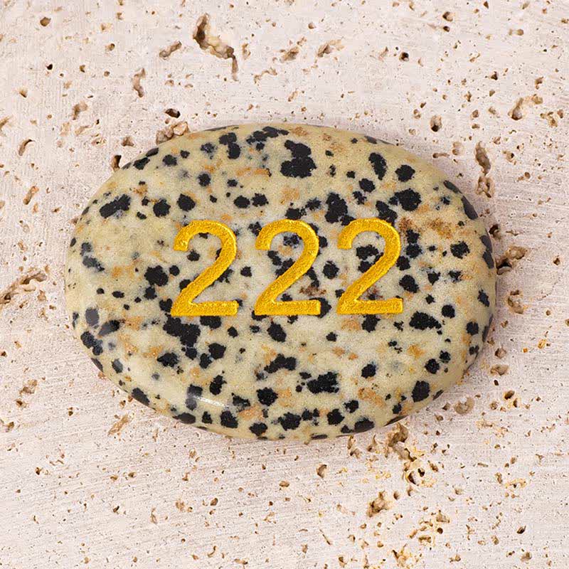 Buddha Stones エンジェルナンバー ホワイトクリスタル レッドジャスパー ピンククリスタル グリーンアベンチュリン 瞑想用パームストーン - エンジェルナンバー222＆ダルメシアンジャスパー 4.5×3.5×0.7cm - image 8