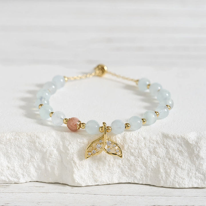 Buddha Stones 天然アクアマリンと金メッキの銅製フィッシュテールセレニティブレスレット - image 2