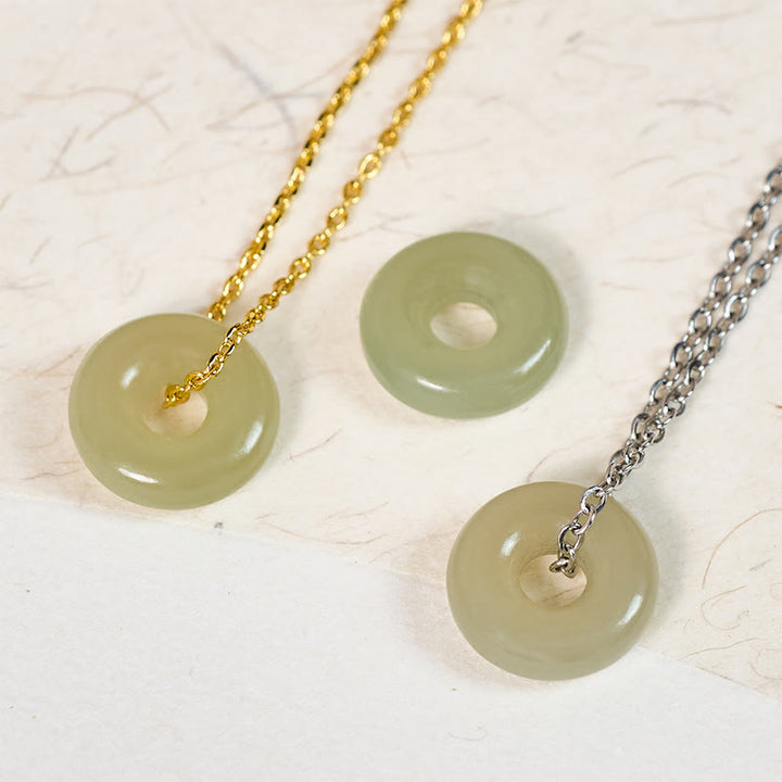 Buddha Stones 天然グリーンジェイドの平和のお守りチャーム豊かさネックレスペンダント - image 15