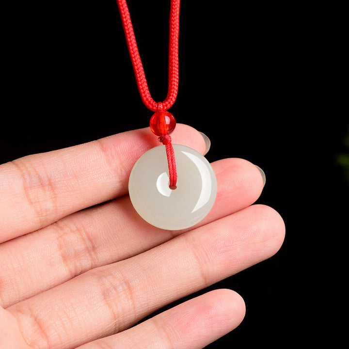 Buddha Stones 翡翠の平和のお守りチャーム、豊穣の赤いロープネックレスペンダント - image 4