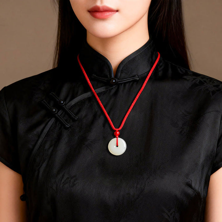 Buddha Stones 翡翠の平和のお守りチャーム、豊穣の赤いロープネックレスペンダント - image 9