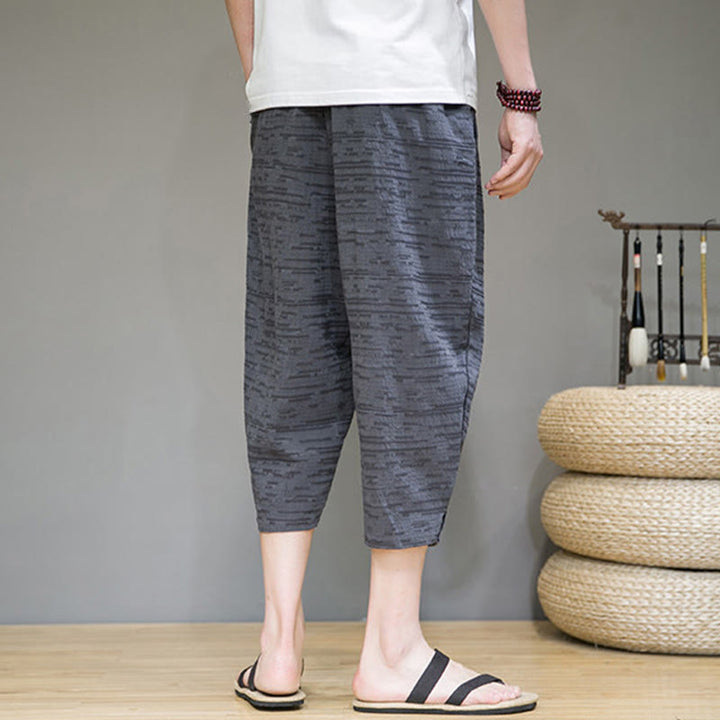 Buddha Stones 夏物ミニマリストサイドスリット入り無地メンズハーレム七分丈パンツ（ポケット付き） - image 3