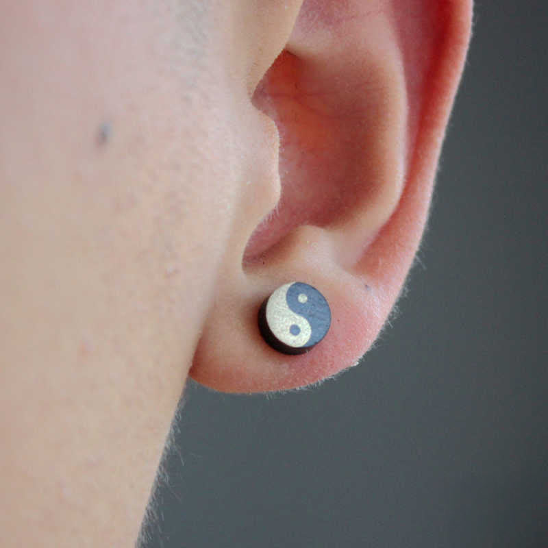 Buddha Stones 黒檀陰陽バランススタッドピアス - image 4