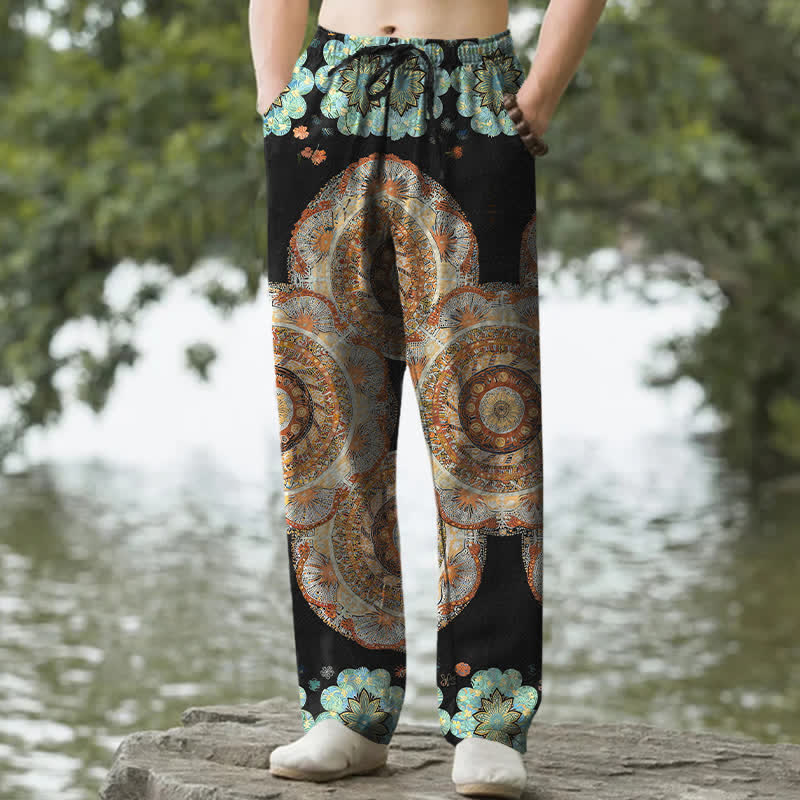 Buddha Stones 純綿マンダラ花柄メンズテーパードパンツ（ポケット付き） - 黒 - US/UK/AU50、EU60（5XL） - image 0
