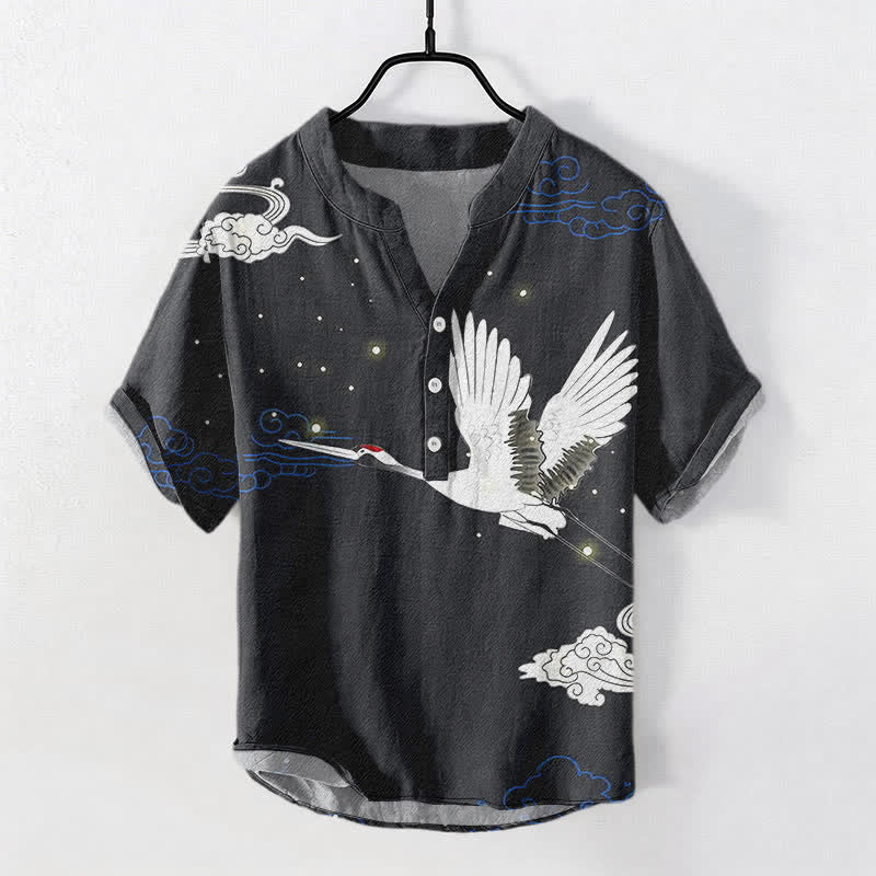 Buddha Stones 綿素材の飛鶴雲柄メンズ半袖ハーフボタンシャツ - 黒 - US/UK/AU50、EU60（5XL） - image 0